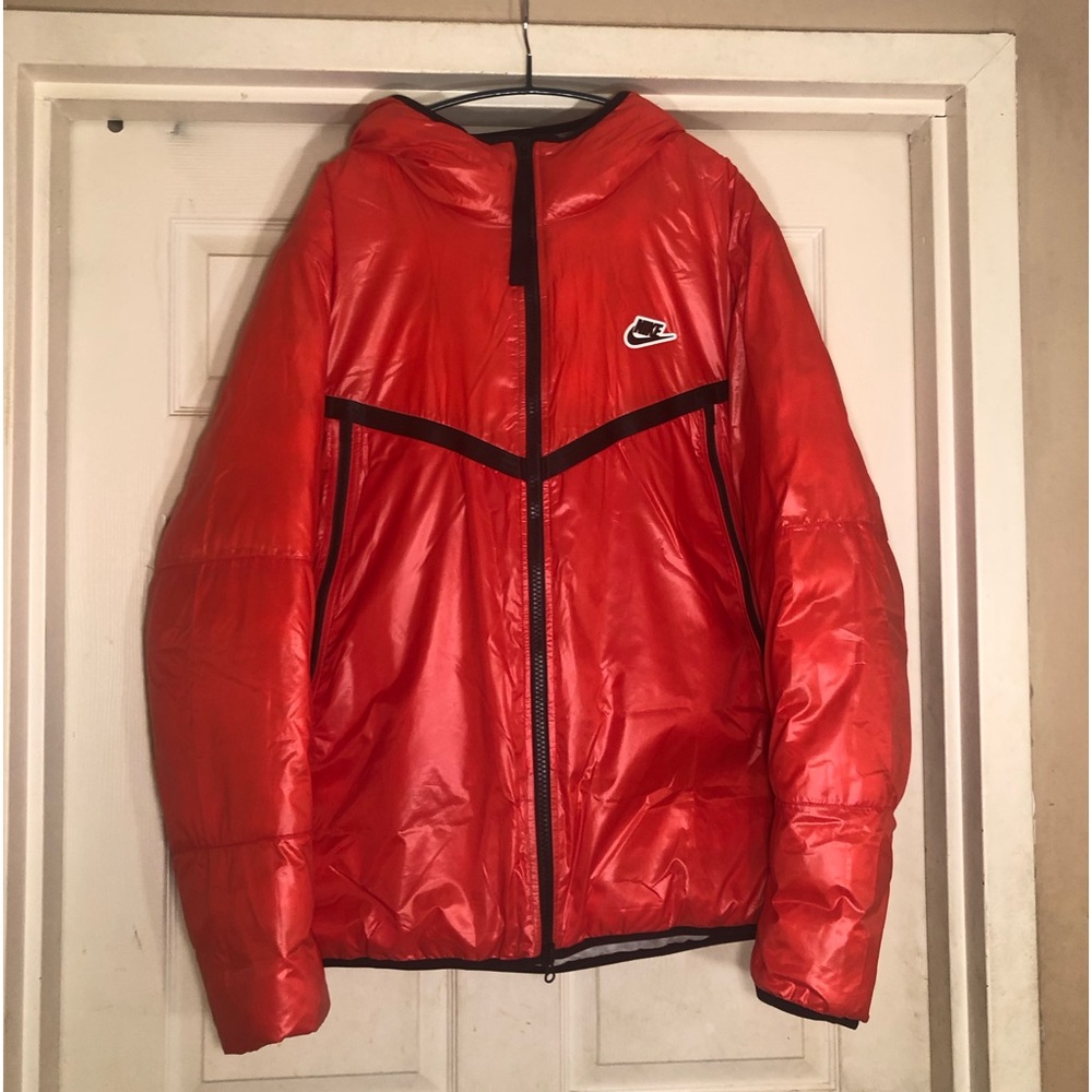 Nike Sportswear Synthetic Fill Windrunner Jacket - Red/Black XXL